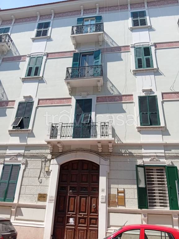 appartamento in affitto a Taranto in zona Borgo