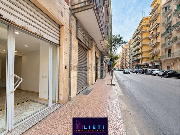 locale commerciale in affitto a Taranto in zona Tre Carrare-Battisti