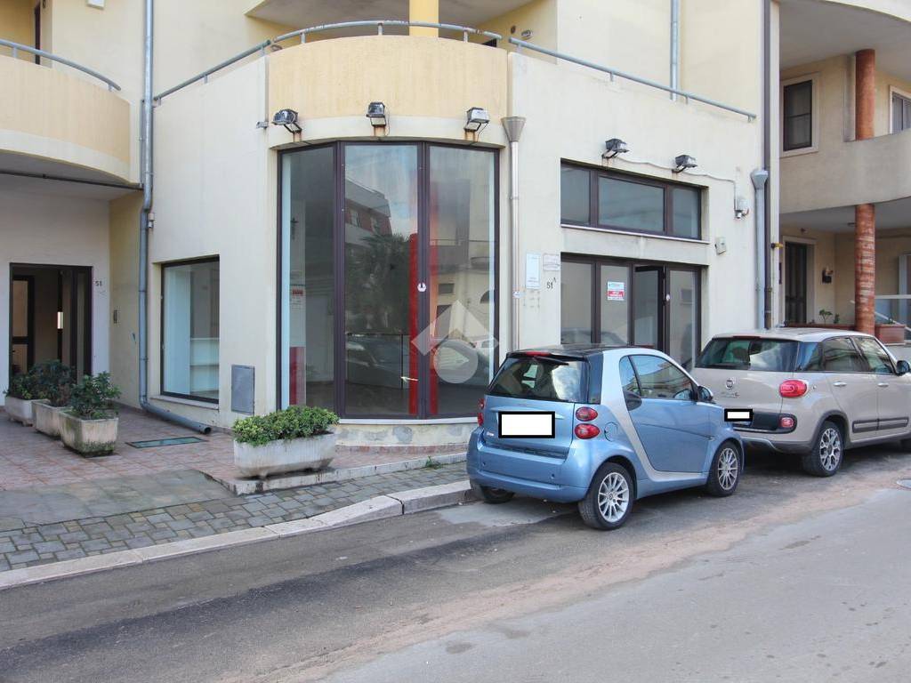 negozio in affitto a Brindisi in zona Cappuccini