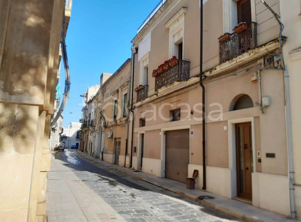 appartamento in affitto a Brindisi in zona Centro Città