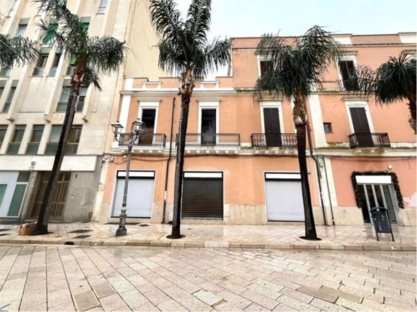 negozio in affitto a Brindisi