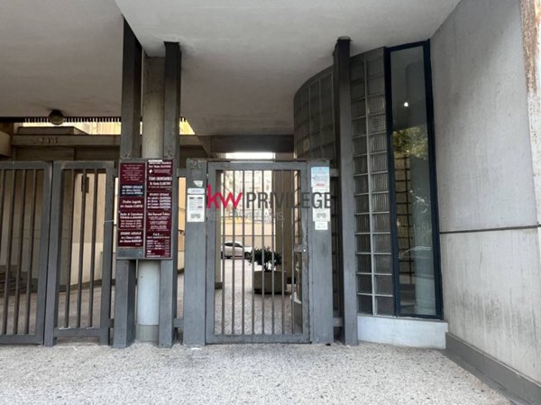 ufficio in affitto a Brindisi in zona Commenda