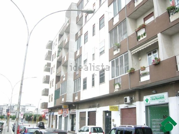 locale commerciale in affitto a Brindisi