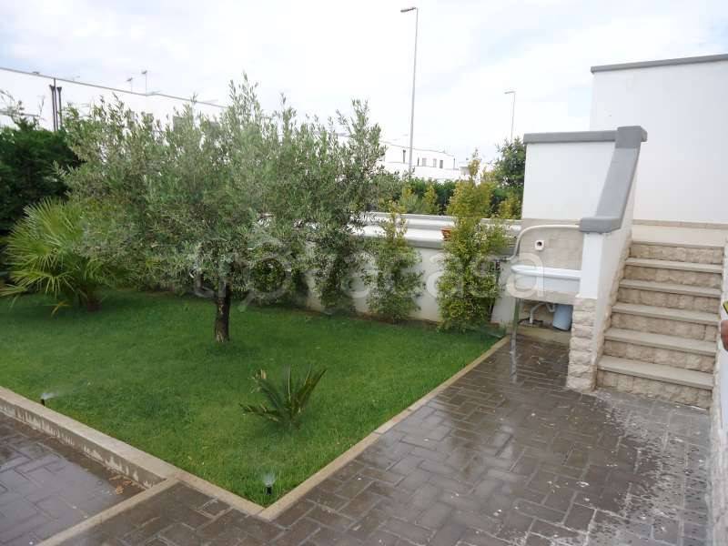 casa indipendente in affitto a Brindisi in zona Paradiso