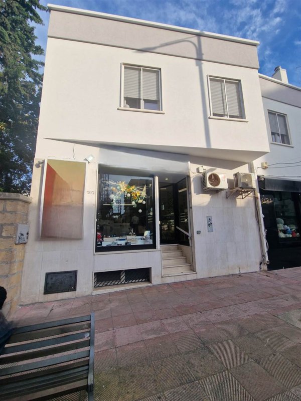 negozio in affitto a Brindisi in zona Commenda