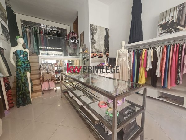 negozio in affitto a Brindisi in zona Centro Città