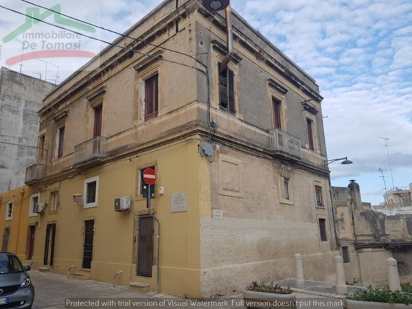locale commerciale in affitto a Brindisi in zona Centro Città