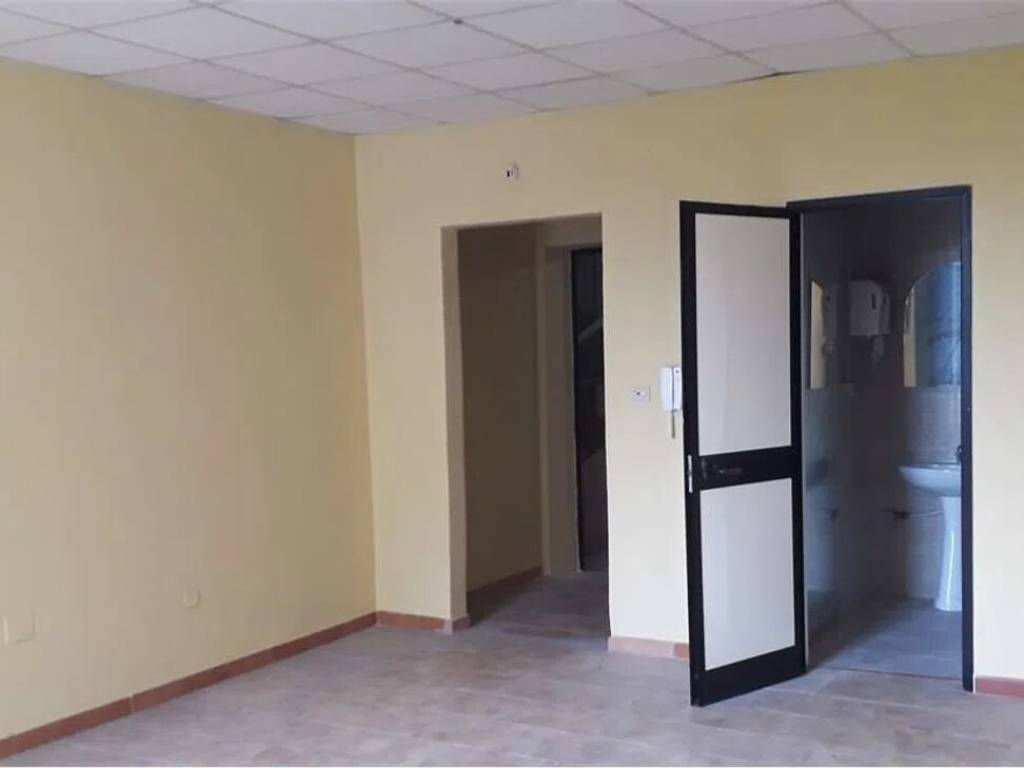 ufficio in affitto a Brindisi in zona Centro Città