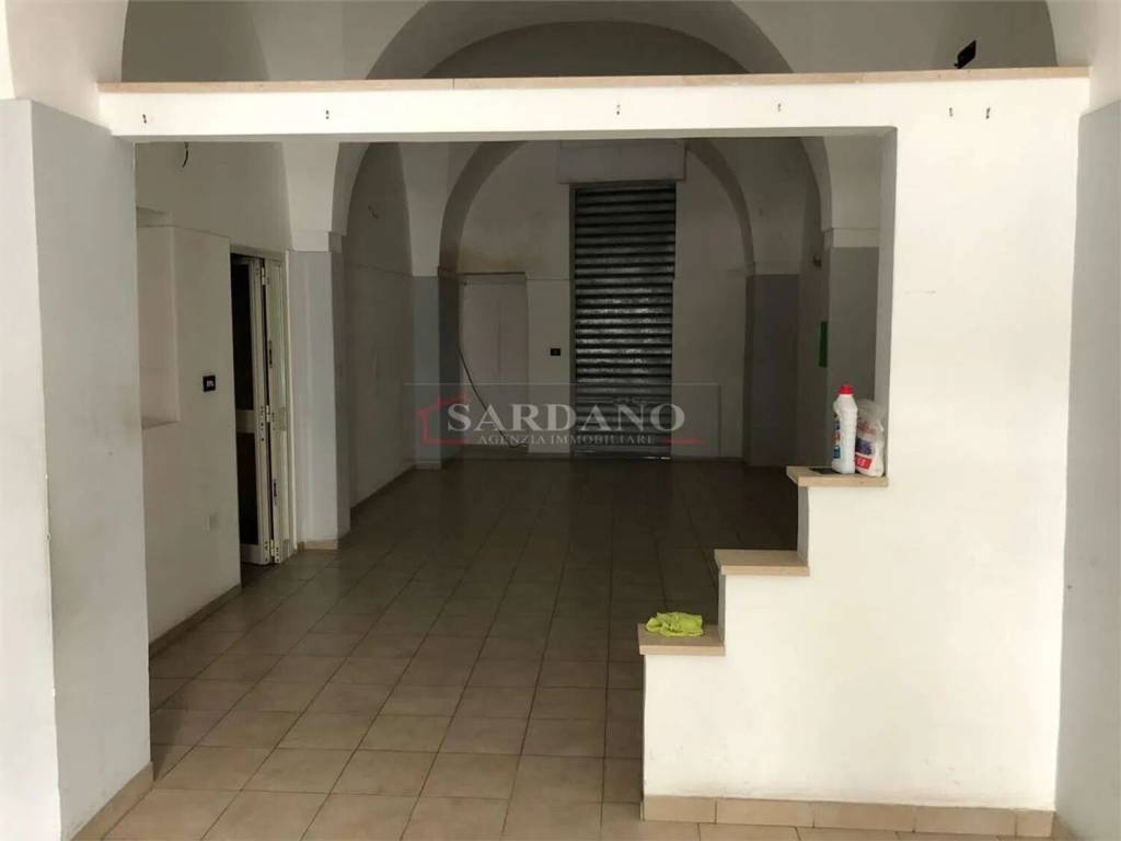 negozio in affitto a Brindisi in zona Cappuccini