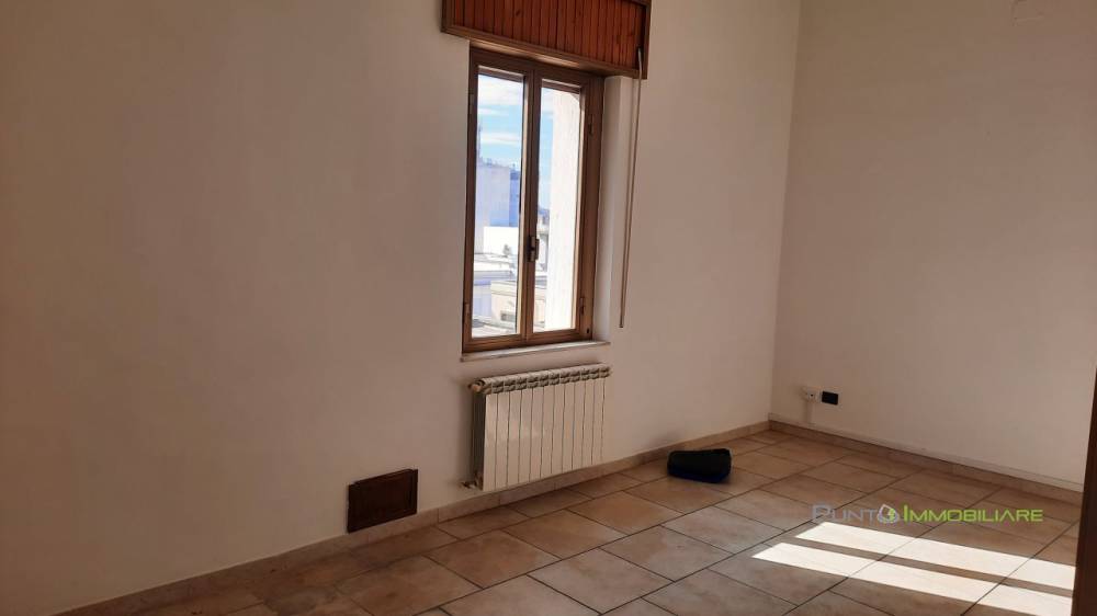 ufficio in affitto a Brindisi in zona Centro Città