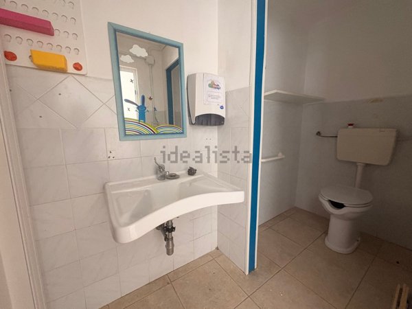 locale commerciale in affitto a Brindisi