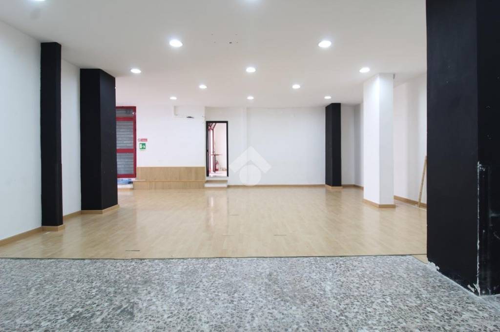 locale commerciale in affitto a Brindisi in zona Cappuccini