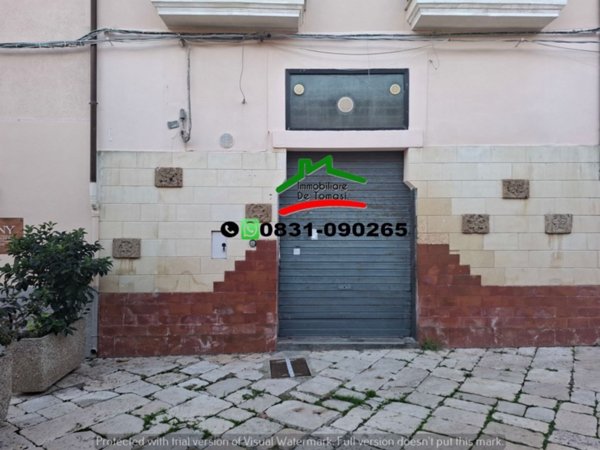 negozio in affitto a Brindisi in zona Centro Città