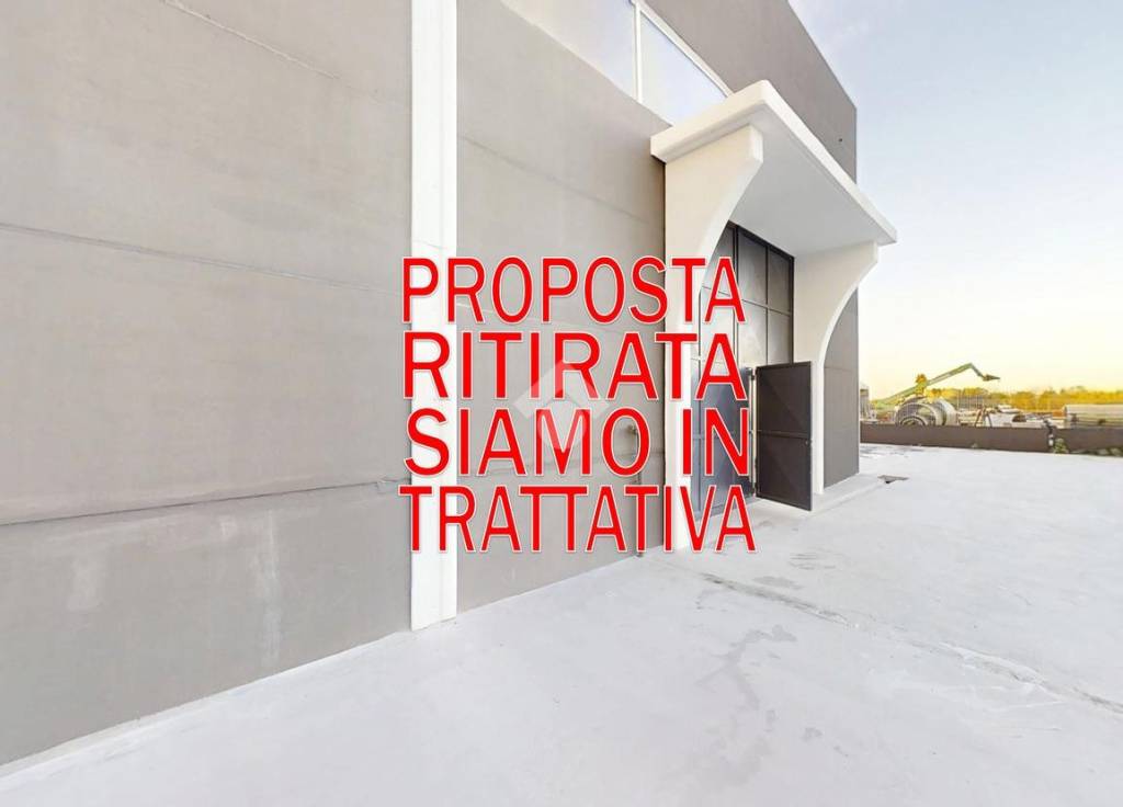 locale commerciale in affitto a Brindisi in zona Commenda