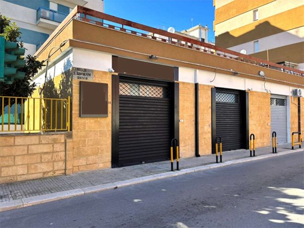 locale commerciale in affitto a Brindisi