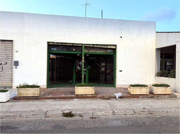 locale commerciale in affitto a Brindisi