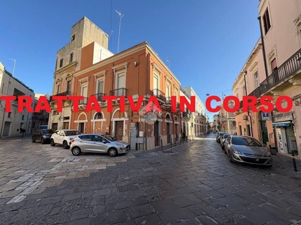 locale commerciale in affitto a Brindisi in zona Centro Città