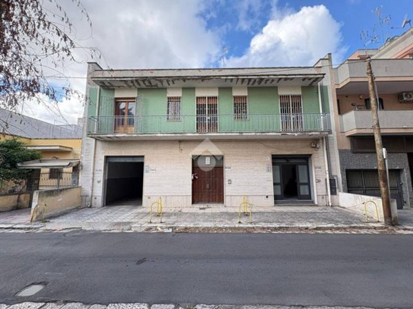 locale commerciale in affitto a Brindisi in zona Cappuccini