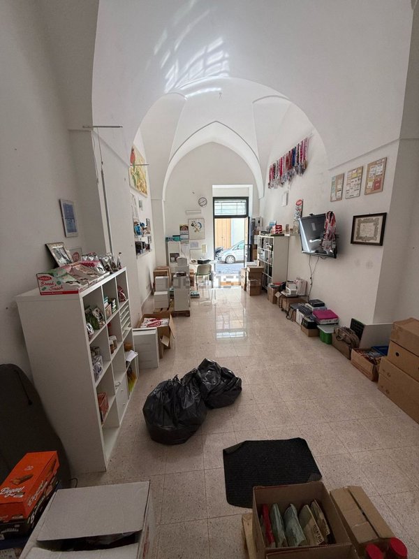locale commerciale in affitto a Brindisi in zona Centro Città