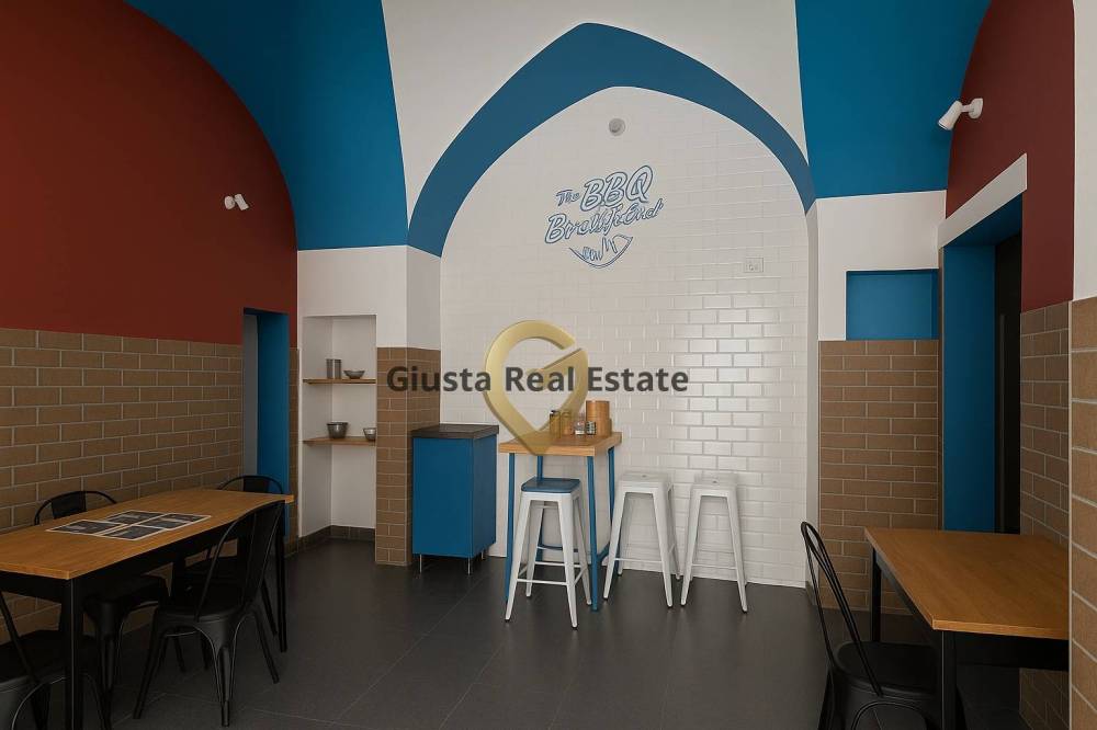 negozio in affitto a Brindisi in zona Centro Città