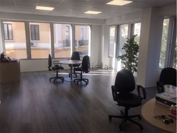 ufficio in affitto a Brindisi in zona Centro Città