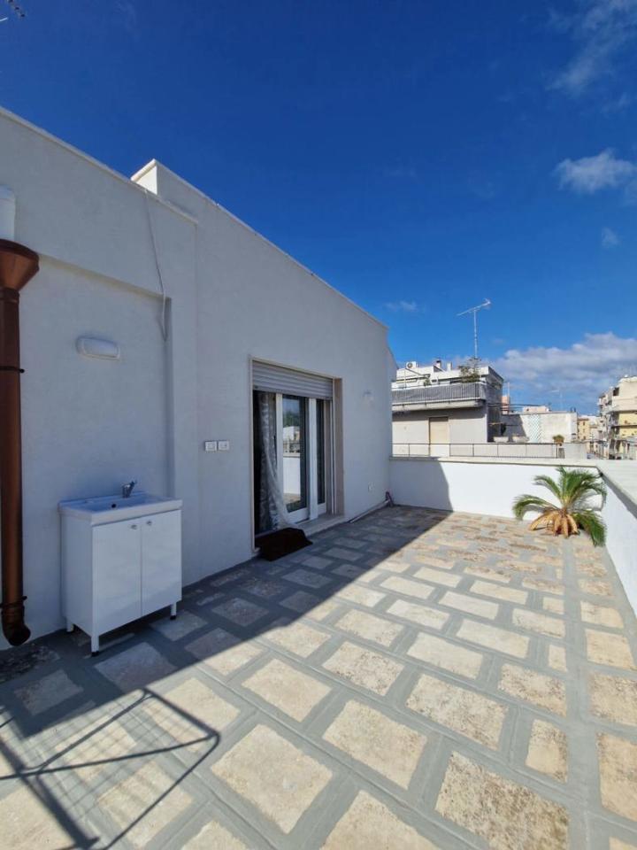 appartamento in affitto a Brindisi in zona Commenda