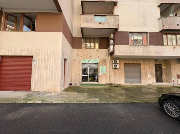 locale commerciale in affitto a Brindisi in zona Cappuccini