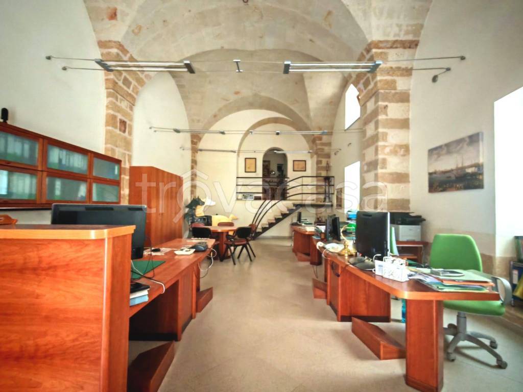 ufficio in affitto a Brindisi in zona Centro Città