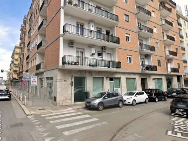 negozio in affitto a Brindisi in zona Commenda