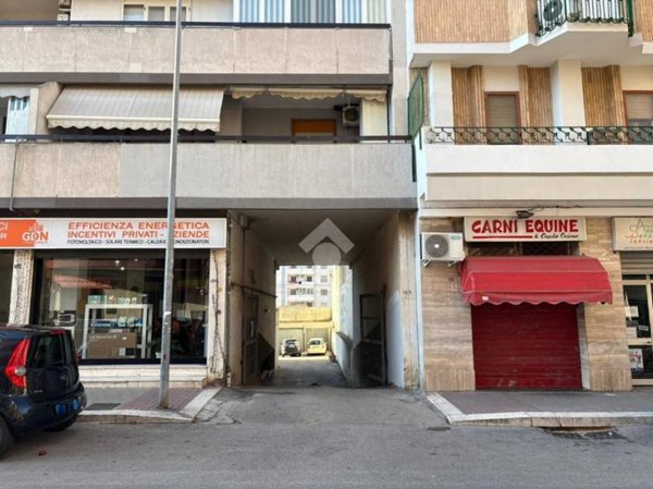 locale di sgombero in affitto a Brindisi in zona Cappuccini