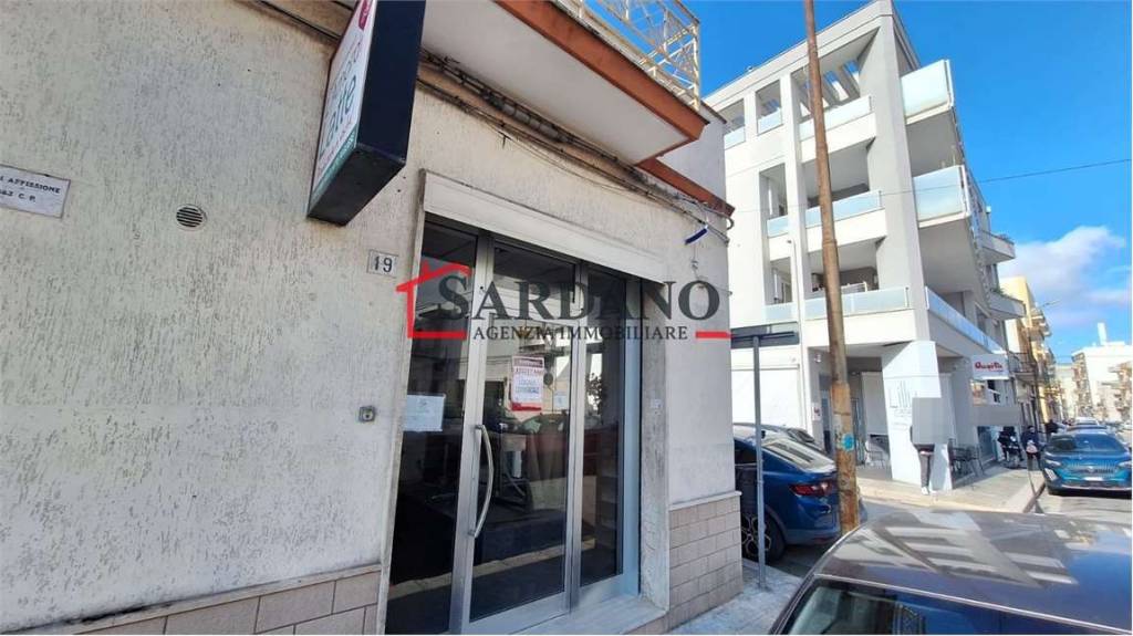 negozio in affitto a Brindisi in zona Commenda