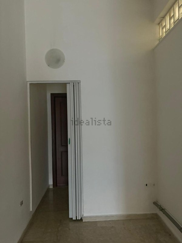 locale commerciale in affitto a Brindisi