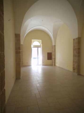 locale commerciale in affitto a Brindisi in zona Centro Città