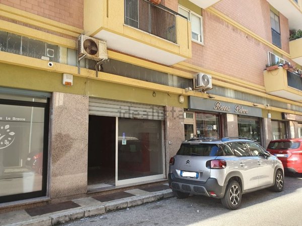 locale commerciale in affitto a Brindisi