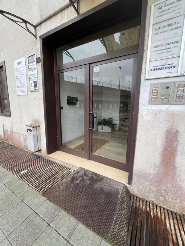 ufficio in affitto a Brindisi in zona Centro Città