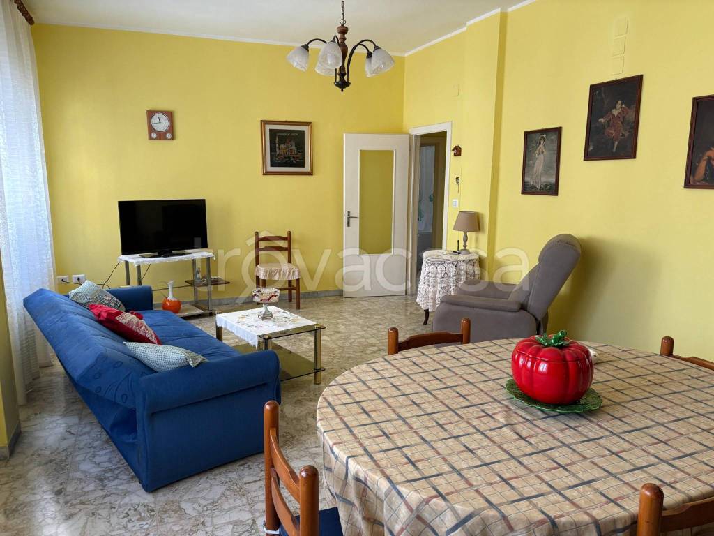 appartamento in affitto a Brindisi in zona Commenda