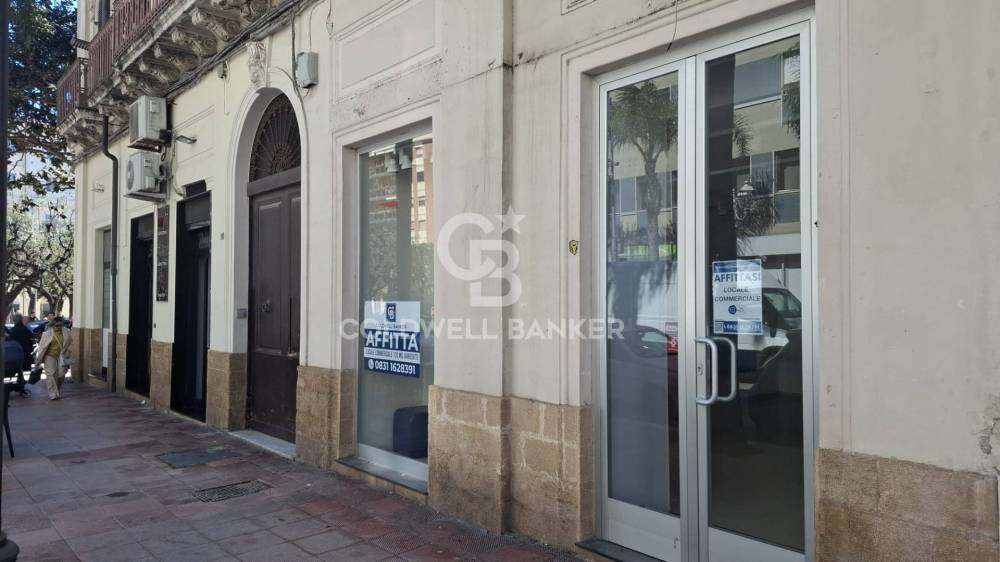 locale commerciale in affitto a Brindisi