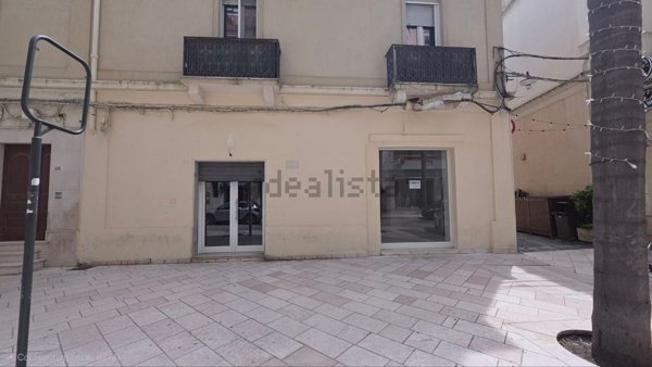 locale commerciale in affitto a Brindisi
