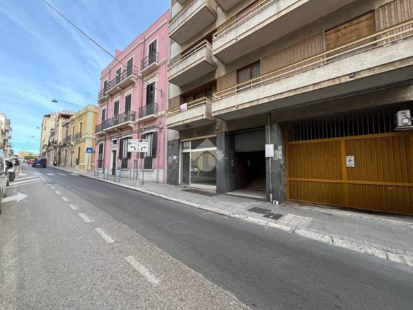 negozio in affitto a Brindisi in zona Centro Città
