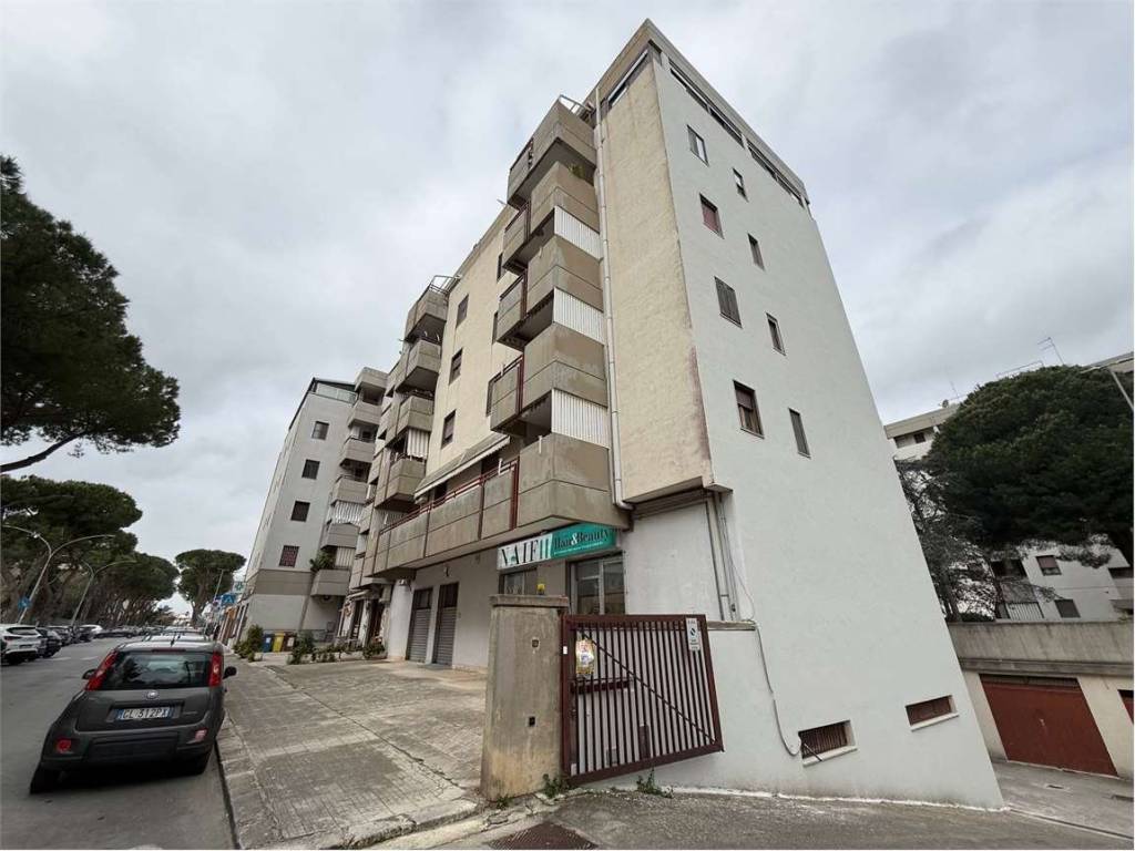 appartamento in affitto a Brindisi in zona Bozzano