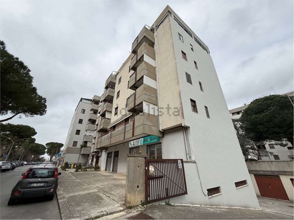 appartamento in affitto a Brindisi in zona Bozzano