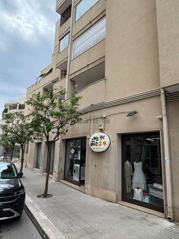 negozio in affitto a Brindisi in zona Commenda