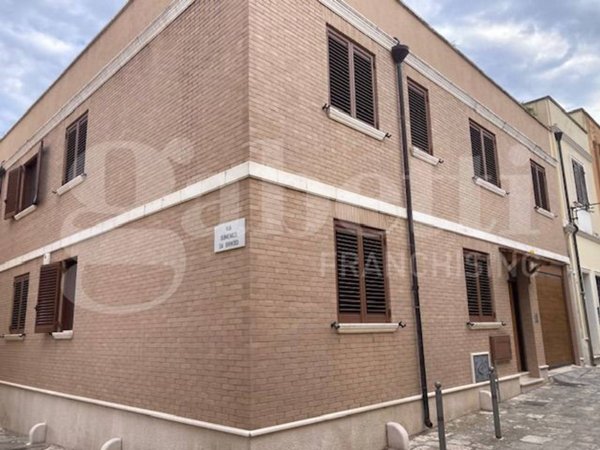 appartamento in affitto a Brindisi in zona Commenda