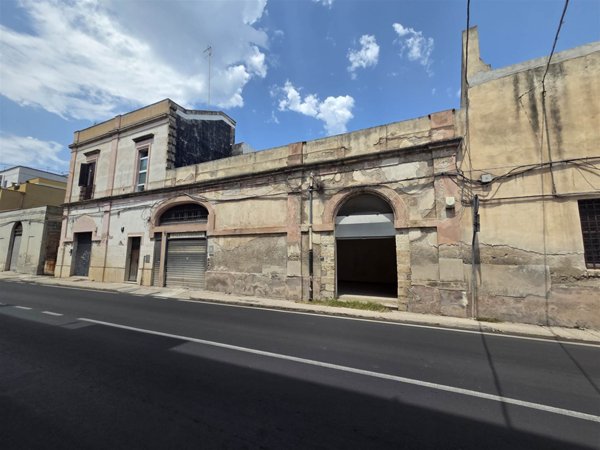 ufficio in affitto a Brindisi in zona Centro Città