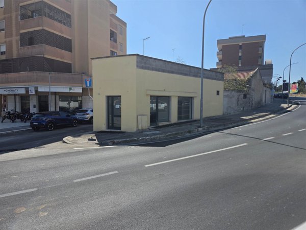 negozio in affitto a Brindisi in zona Centro Città
