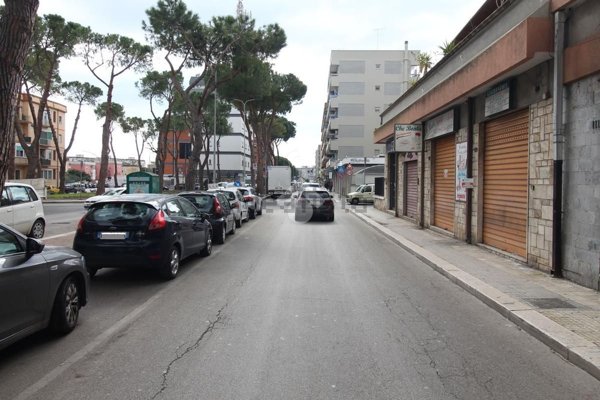locale commerciale in affitto a Brindisi in zona Sant'Angelo