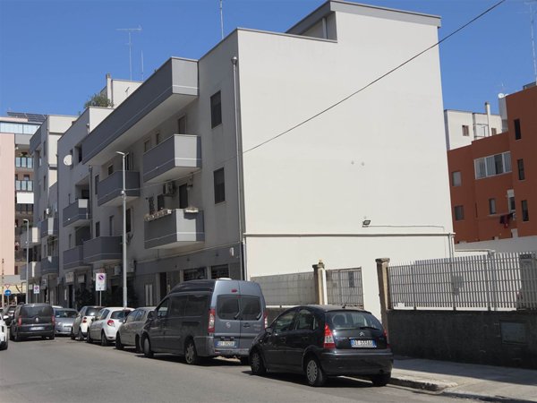 appartamento in affitto a Brindisi in zona Commenda