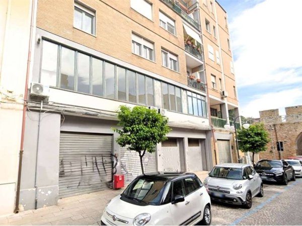 locale commerciale in affitto a Brindisi in zona Centro Città