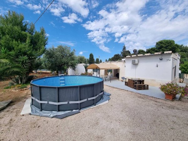 casa indipendente in affitto a Carovigno