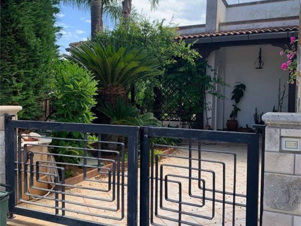 casa indipendente in affitto a Carovigno